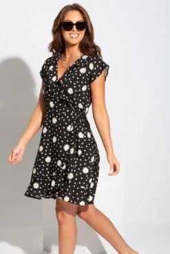 Pour Moi Textured Woven Wrap Beach Dress - Mono Daisy Spot 9 Pour Moi Textured Woven Wrap Beach Dress - Mono Daisy Spot -PMoi Clothing Shop 271286 20211208162100