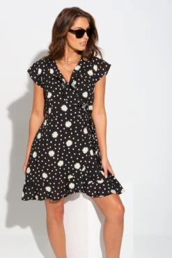 Pour Moi Textured Woven Wrap Beach Dress - Mono Daisy Spot