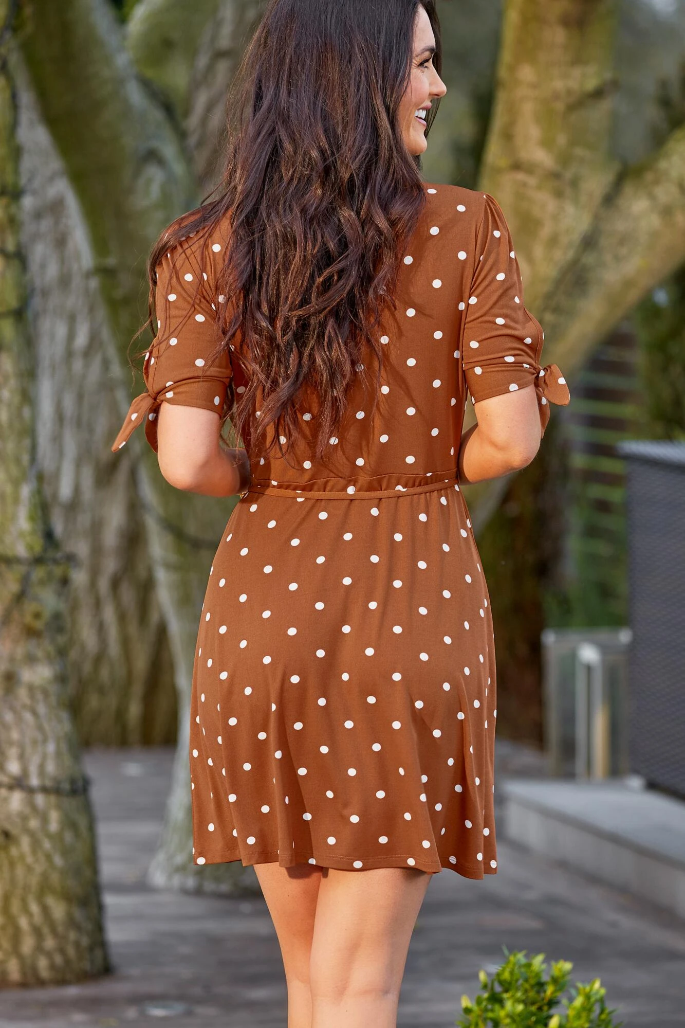 Pour Moi Bella Slinky Stretch Tie Sleeve Tea Dress - Coffee Spot 7 Pour Moi Bella Slinky Stretch Tie Sleeve Tea Dress - Coffee Spot - Image 5