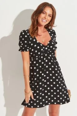 Pour Moi Shirred Back Puff Sleeve Mini Beach Dress - Mono Spot -PMoi Clothing Shop 301614 20230616144200