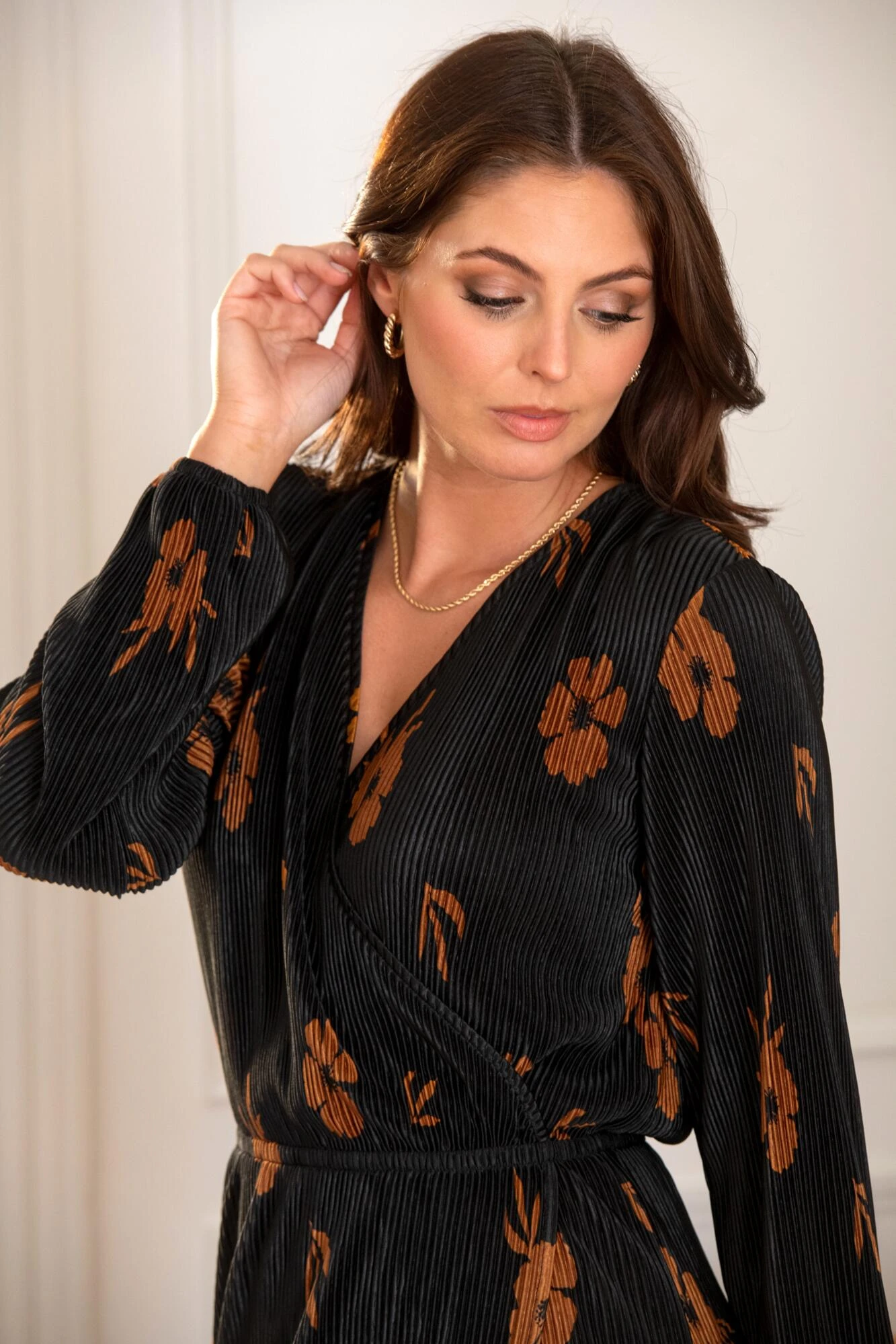 Pour Moi Jada Plisse Long Sleeve Wrap Midi Dress - Black/Chocolate 4 Pour Moi Jada Plisse Long Sleeve Wrap Midi Dress - Black/Chocolate - Image 2